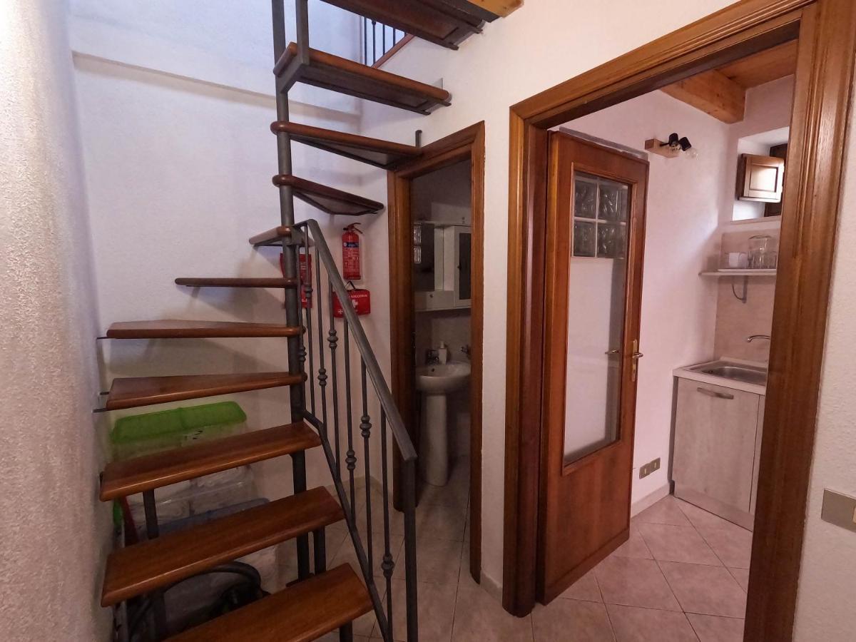 San Domenico House - Centro Storico Bed and Breakfast Λ' Άκουιλα Εξωτερικό φωτογραφία
