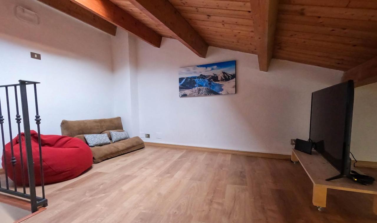 San Domenico House - Centro Storico Bed and Breakfast Λ' Άκουιλα Εξωτερικό φωτογραφία