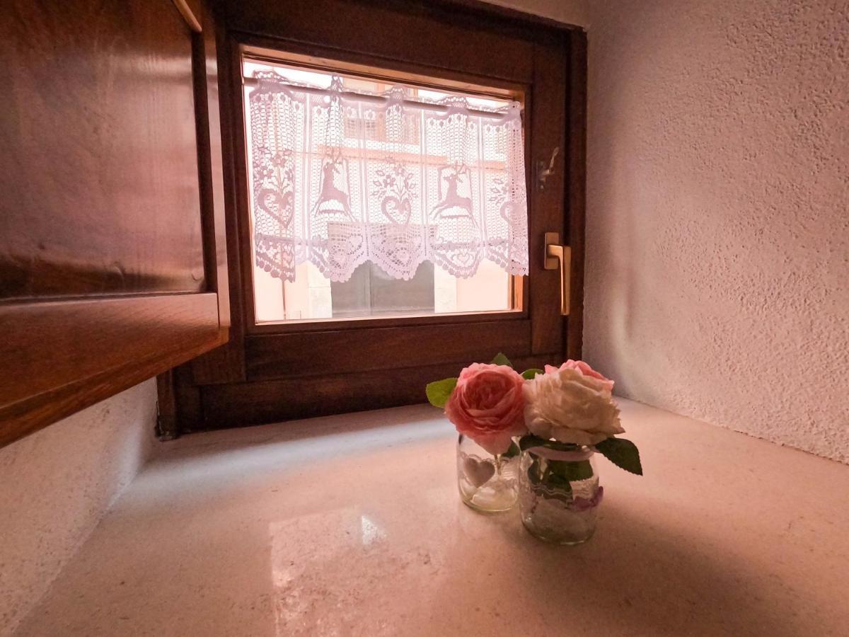 San Domenico House - Centro Storico Bed and Breakfast Λ' Άκουιλα Εξωτερικό φωτογραφία