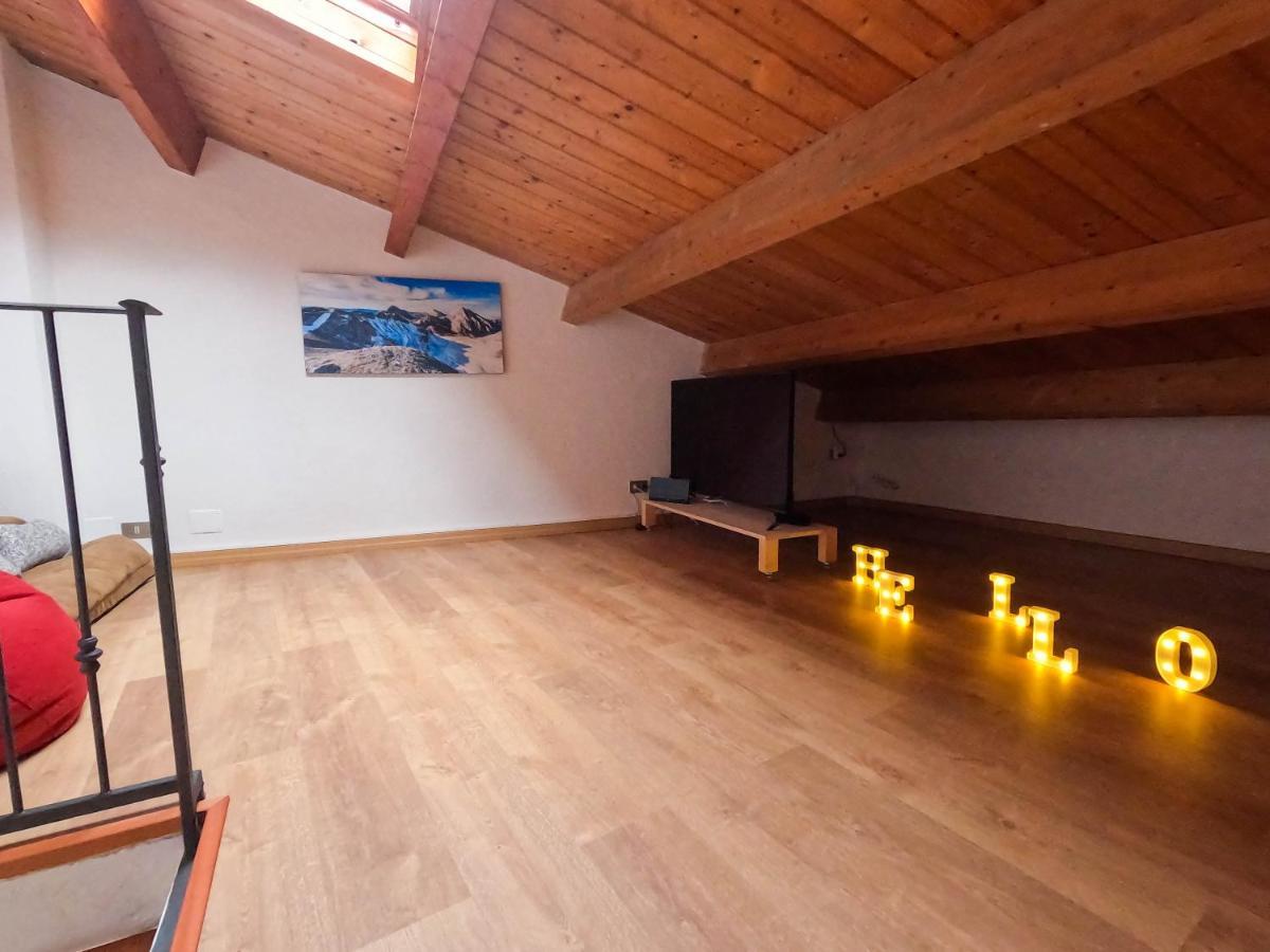 San Domenico House - Centro Storico Bed and Breakfast Λ' Άκουιλα Εξωτερικό φωτογραφία